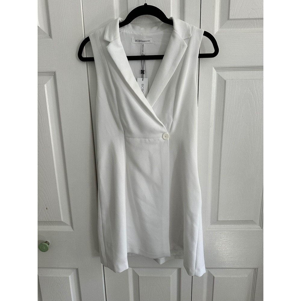 BCBGMAXAZRIA White Sleeveless Blazer‎ Dress with Button Detail Size 6